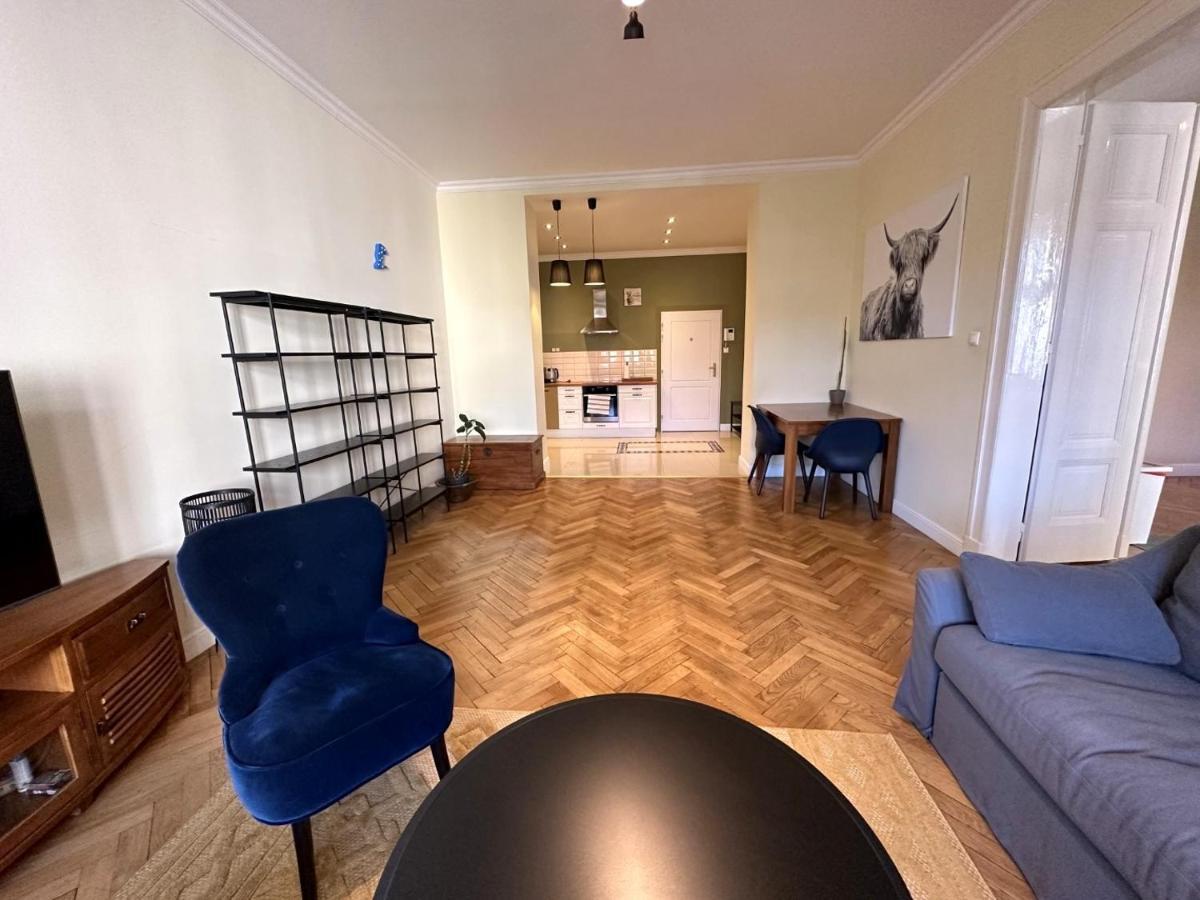 Gorkeho Apartment In City Centre Братислава Екстер'єр фото