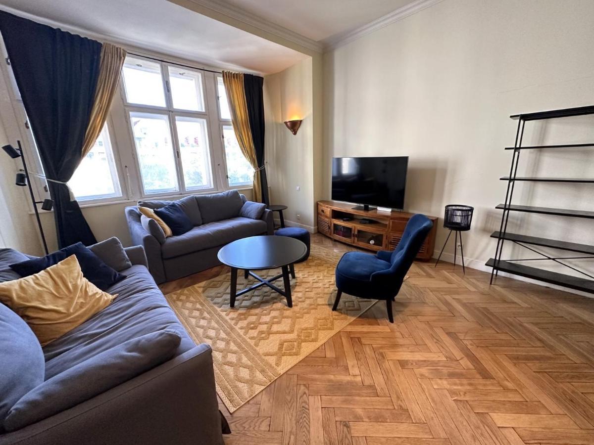 Gorkeho Apartment In City Centre Братислава Екстер'єр фото